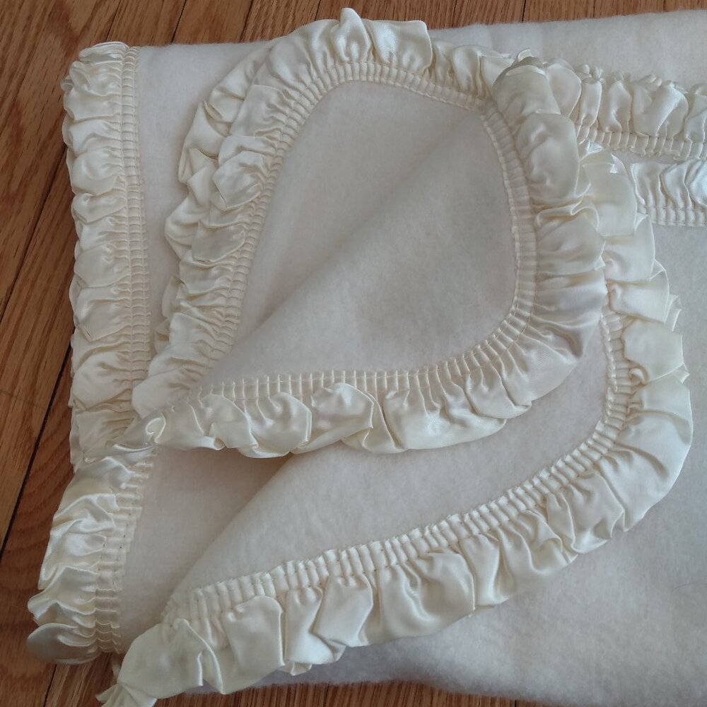 Vintage Cream Triboro Baby Blanket with Ruffled Satin Trim Boy Girl Unisex
